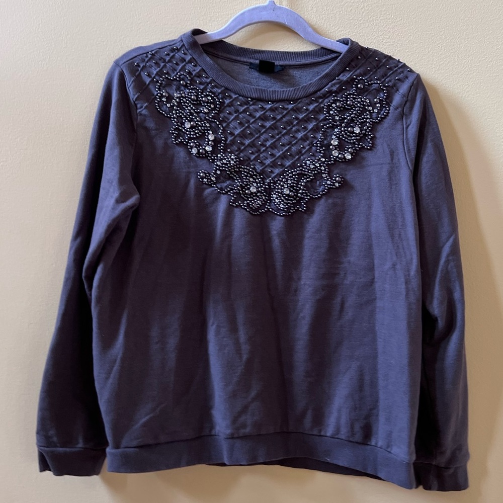 H&m gray beaded sweater with long sleeves. Size M